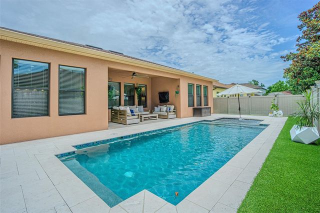 2616 MILFORD BERRY LANE, Tampa, FL 33618