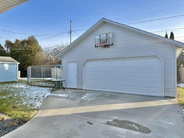 292 18TH STREET, Fond Du Lac, WI 54935