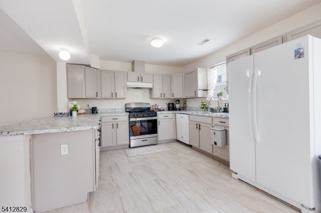 11 Alerica Ln 11, Franklin Twp., NJ 08873