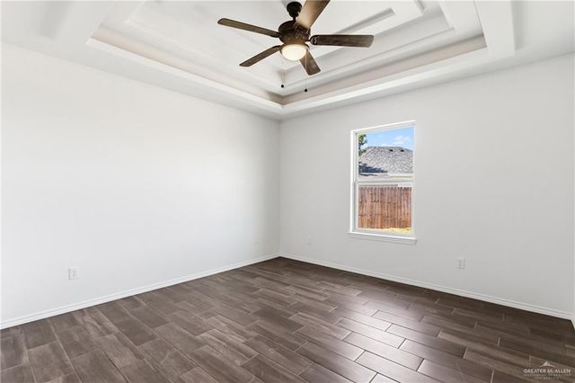 3221 N Hondo Avenue E, Mcallen, TX 78504