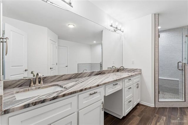 3221 N Hondo Avenue E, Mcallen, TX 78504