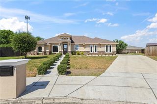3221 N Hondo Avenue E, Mcallen, TX 78504