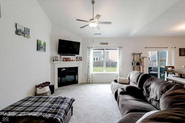 962 Terra Lane, Franklin, IN 46131