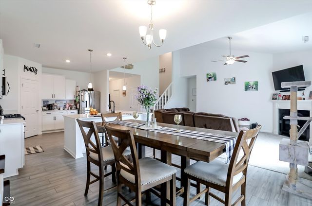 962 Terra Lane, Franklin, IN 46131