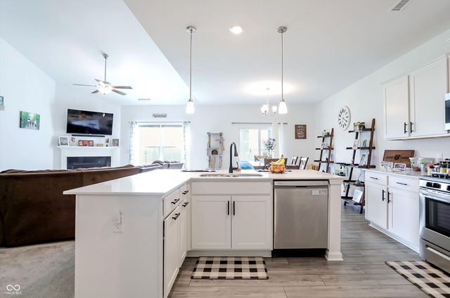 962 Terra Lane, Franklin, IN 46131