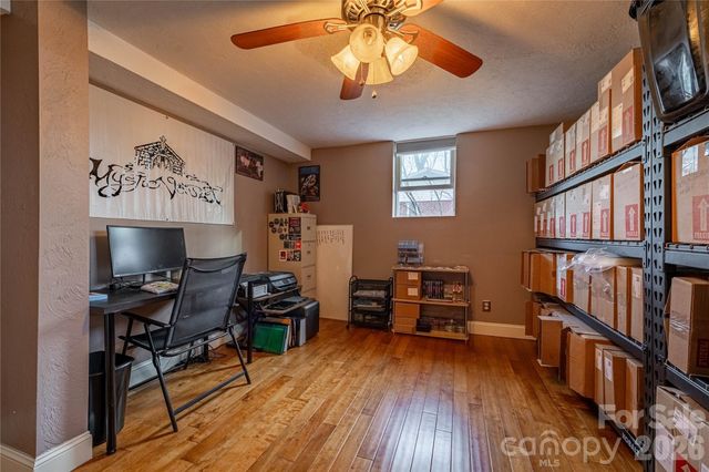 200 Falls Street, Morganton, NC 28655