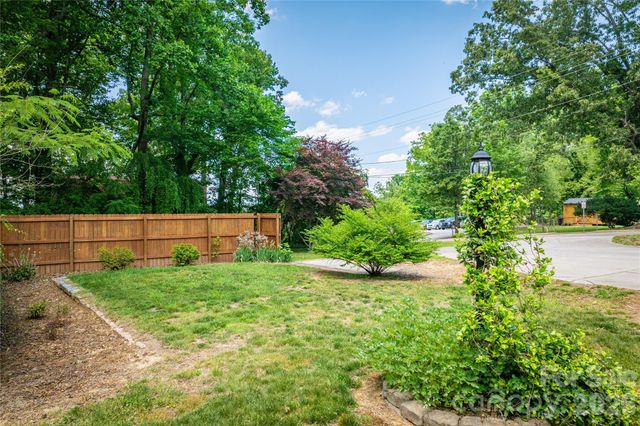 200 Falls Street, Morganton, NC 28655
