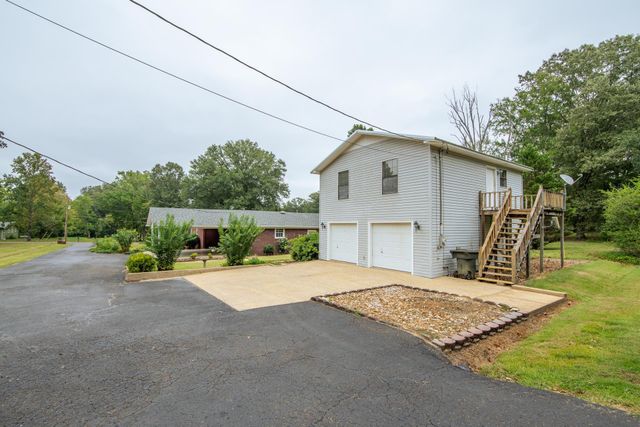 312 SMITH CIR, Michie, TN 38357
