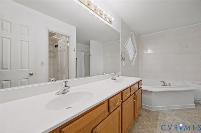 26498 Country Club Ln, Ruther Glen, VA 22546