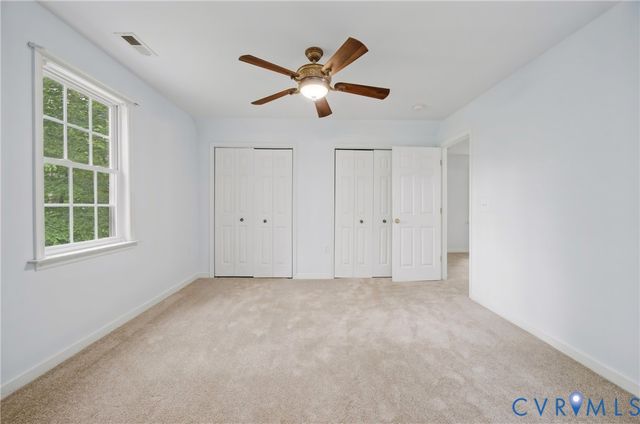 26498 Country Club Ln, Ruther Glen, VA 22546