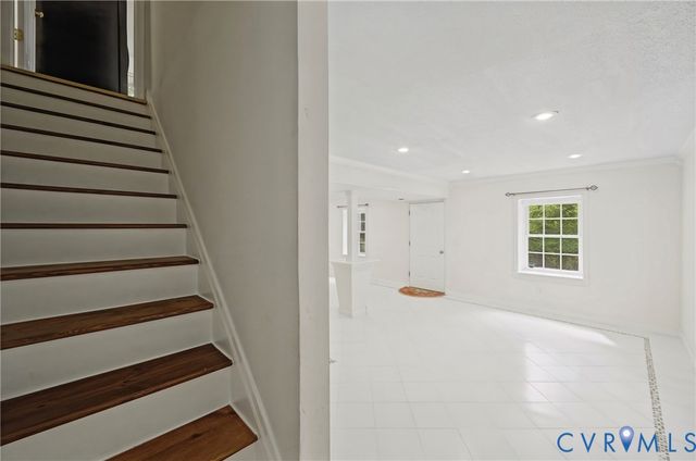 26498 Country Club Ln, Ruther Glen, VA 22546
