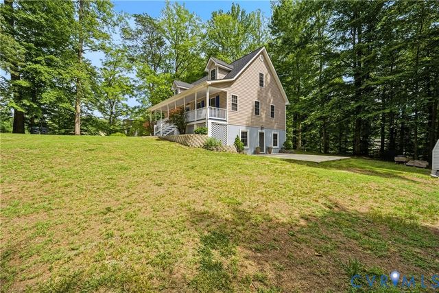 26498 Country Club Ln, Ruther Glen, VA 22546