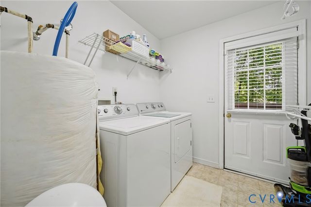 26498 Country Club Ln, Ruther Glen, VA 22546