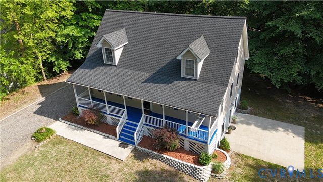 26498 Country Club Ln, Ruther Glen, VA 22546