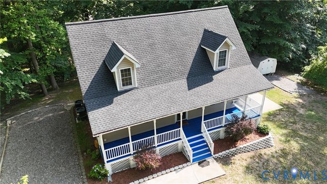 26498 Country Club Ln, Ruther Glen, VA 22546