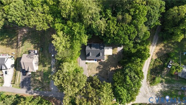 26498 Country Club Ln, Ruther Glen, VA 22546
