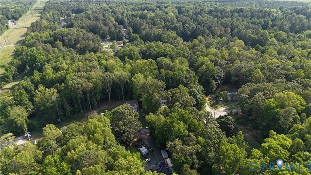 26498 Country Club Ln, Ruther Glen, VA 22546