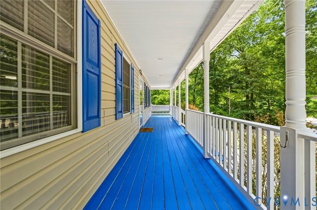 26498 Country Club Ln, Ruther Glen, VA 22546