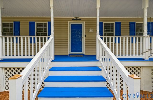 26498 Country Club Ln, Ruther Glen, VA 22546