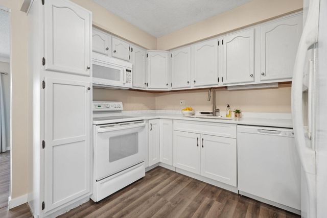 1468 Bolenhill Avenue, Columbus, OH 43229