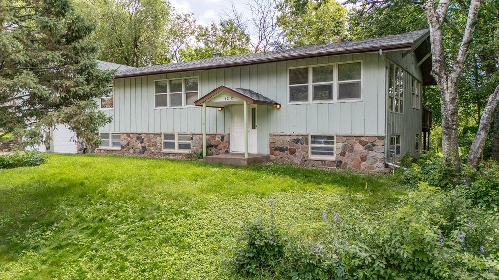 1212 44 1/2 Avenue NE, Columbia Heights, MN 55421 — photo 2