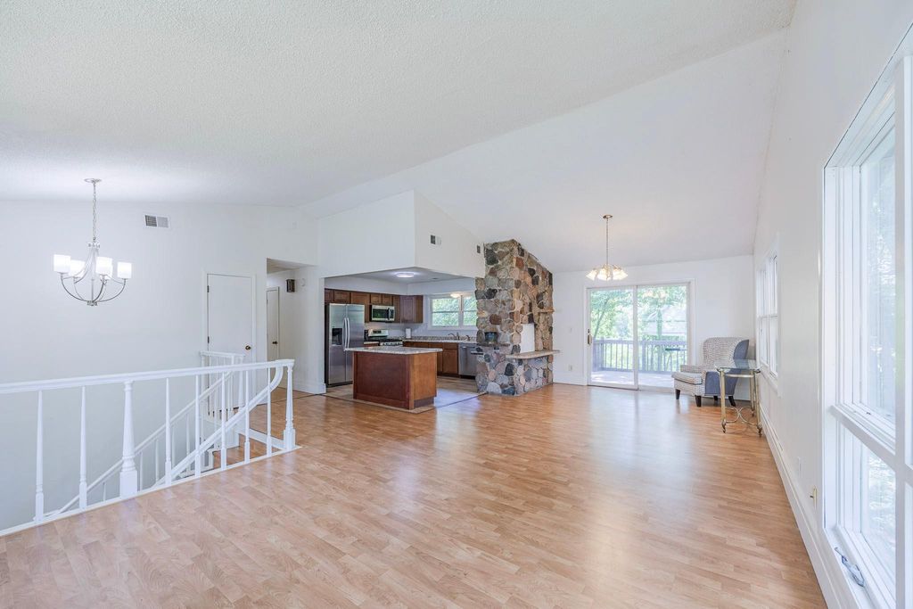 1212 44 1/2 Avenue NE, Columbia Heights, MN 55421 — photo 3