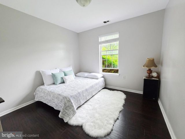 9914 GRAPEWOOD CT, Manassas, VA 20110