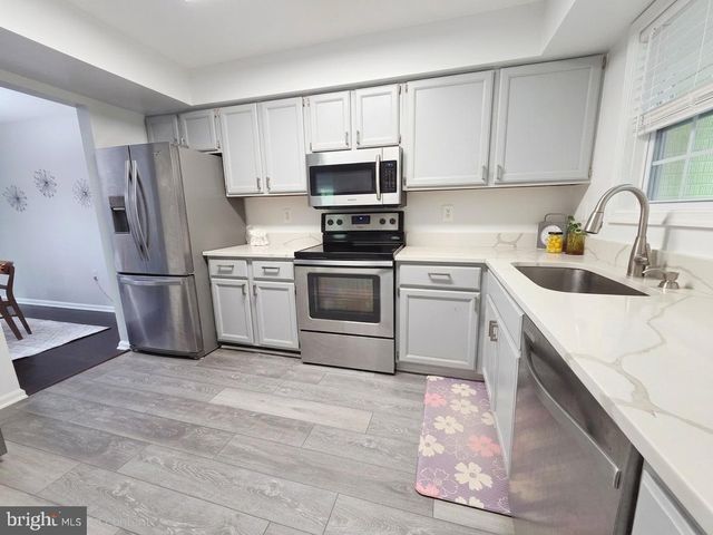 9914 GRAPEWOOD CT, Manassas, VA 20110