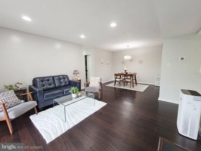 9914 GRAPEWOOD CT, Manassas, VA 20110