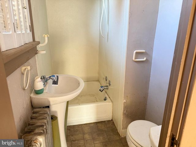 3428 OLD ORCHARD RD, Harrisburg, PA 17109