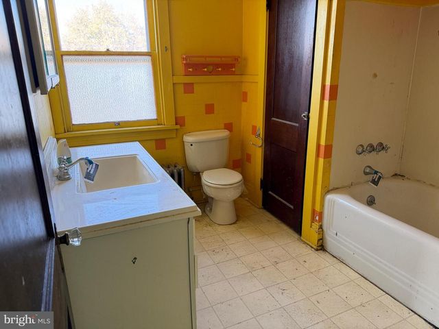 3428 OLD ORCHARD RD, Harrisburg, PA 17109