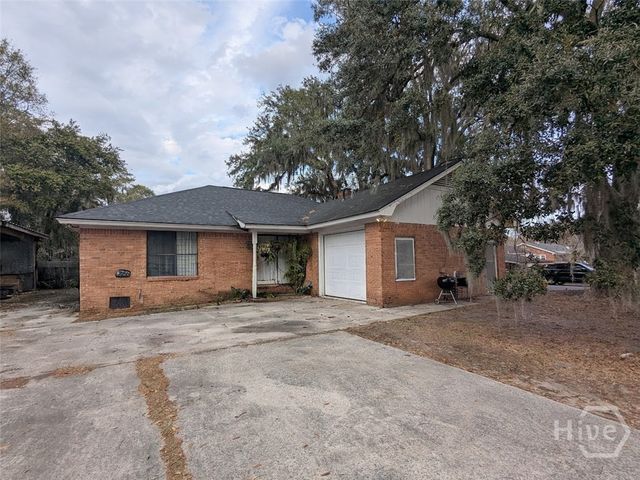 2141 Alaska Street, Savannah, GA 31404