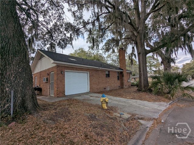 2141 Alaska Street, Savannah, GA 31404