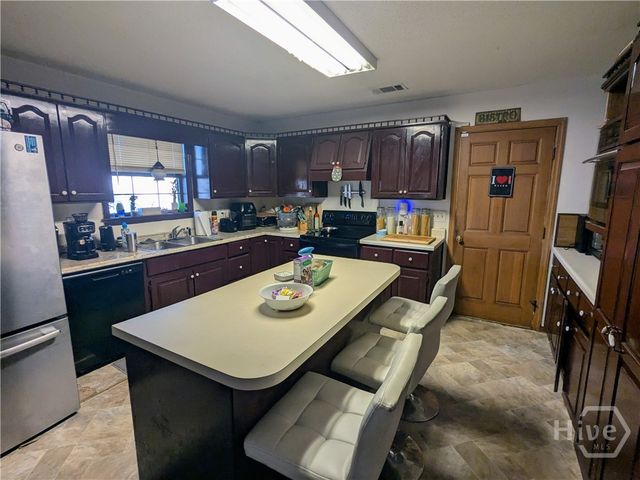 2141 Alaska Street, Savannah, GA 31404