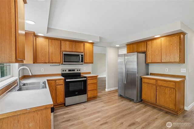 15619 85th Avenue NW, Stanwood, WA 98292