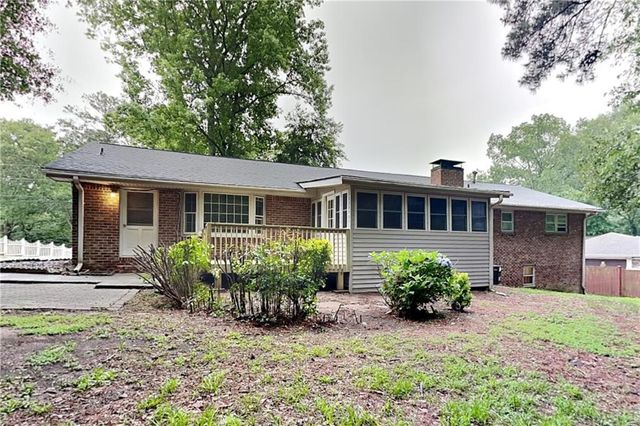 2755 Hickory Circle, Snellville, GA 30078