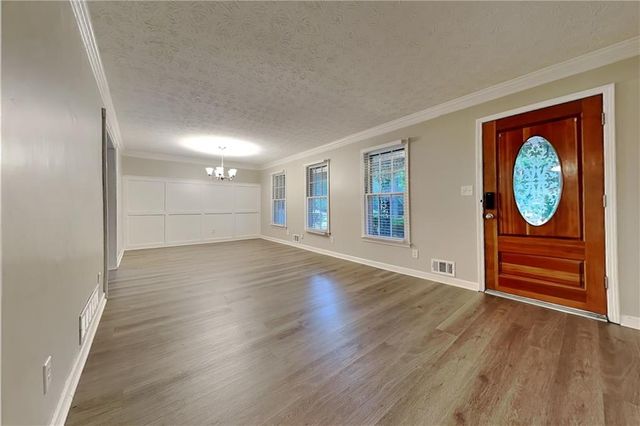 2755 Hickory Circle, Snellville, GA 30078