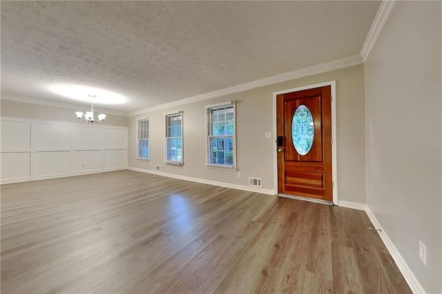 2755 Hickory Circle, Snellville, GA 30078