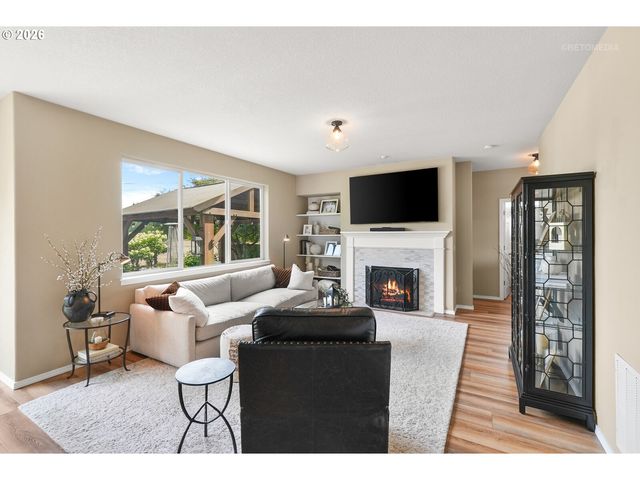 17109 Sw GREEN HERON Dr, Sherwood, OR 97140