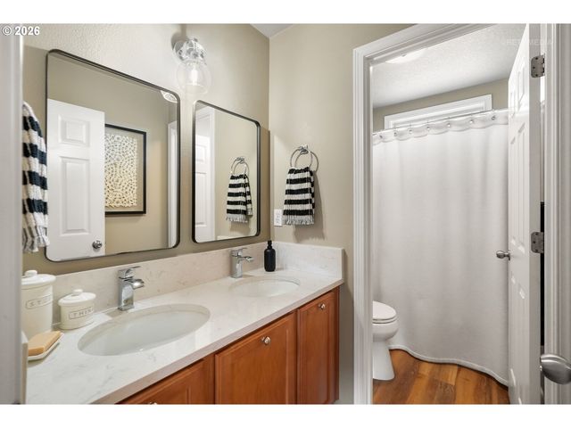 17109 Sw GREEN HERON Dr, Sherwood, OR 97140