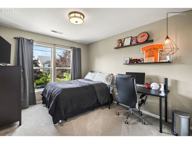 17109 Sw GREEN HERON Dr, Sherwood, OR 97140