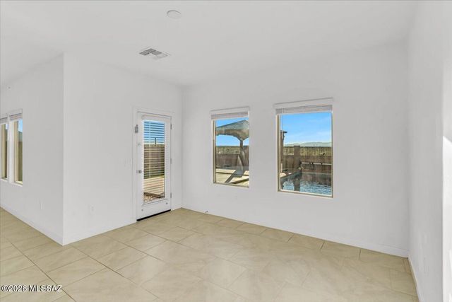 11172 S Weismann Dr, Vail, AZ 85641