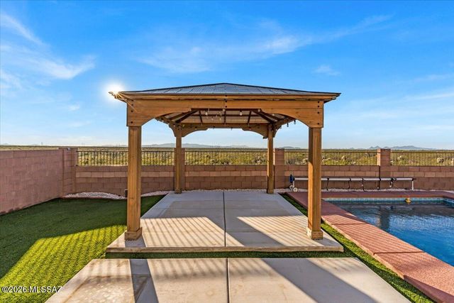 11172 S Weismann Dr, Vail, AZ 85641