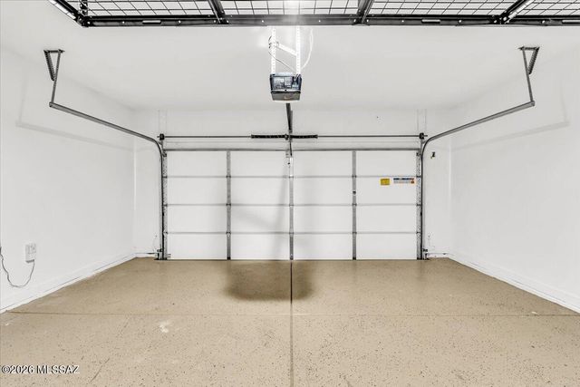 11172 S Weismann Dr, Vail, AZ 85641