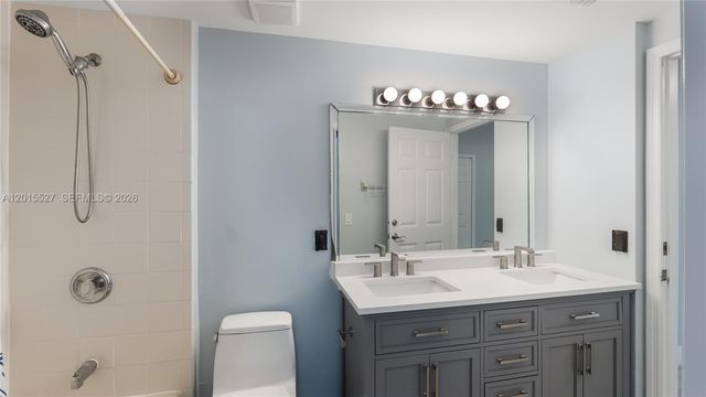 7085 Nova Drive 105, Davie, FL 33317
