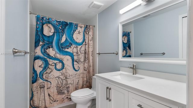 7085 Nova Drive 105, Davie, FL 33317