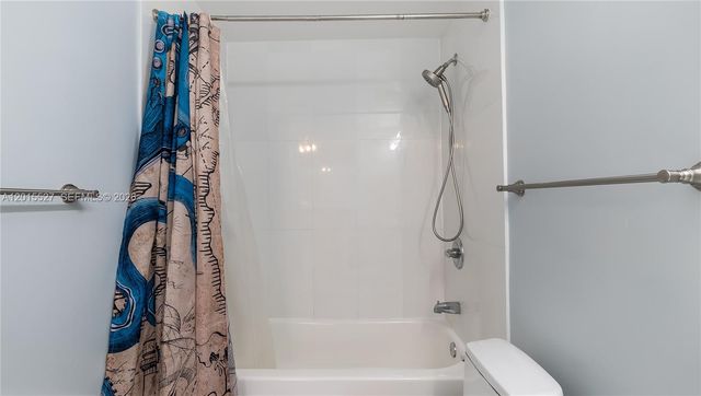 7085 Nova Drive 105, Davie, FL 33317