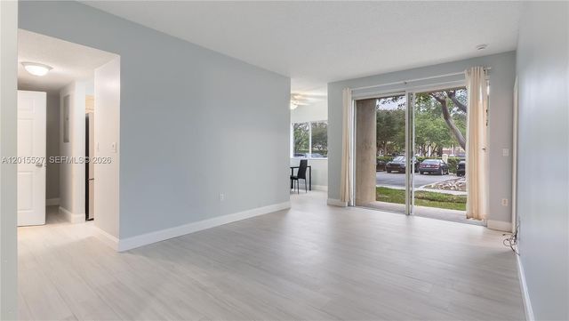 7085 Nova Drive 105, Davie, FL 33317