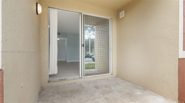 7085 Nova Drive 105, Davie, FL 33317