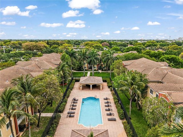 7085 Nova Drive 105, Davie, FL 33317